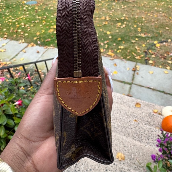 Louis Vuitton Monogram Toiletry Pouch - Picture 4 of 9